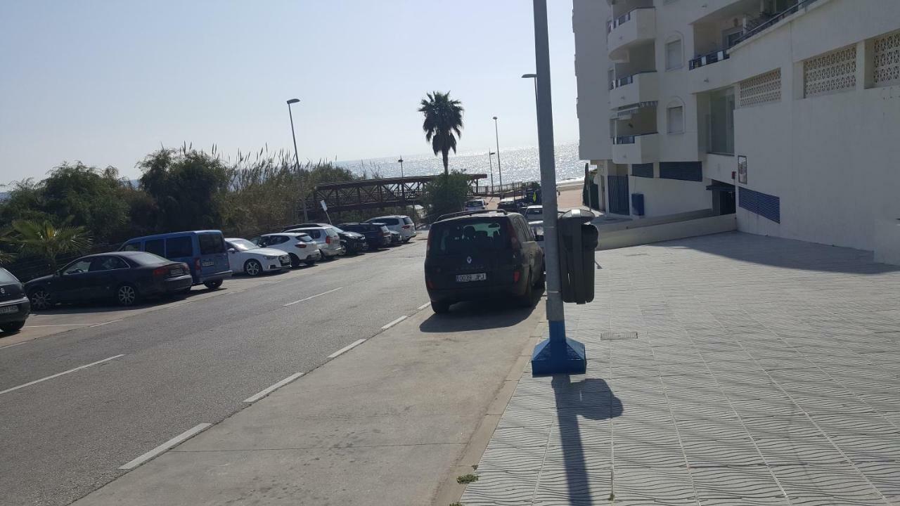 Appartamento First Beach Line Marbella Esterno foto